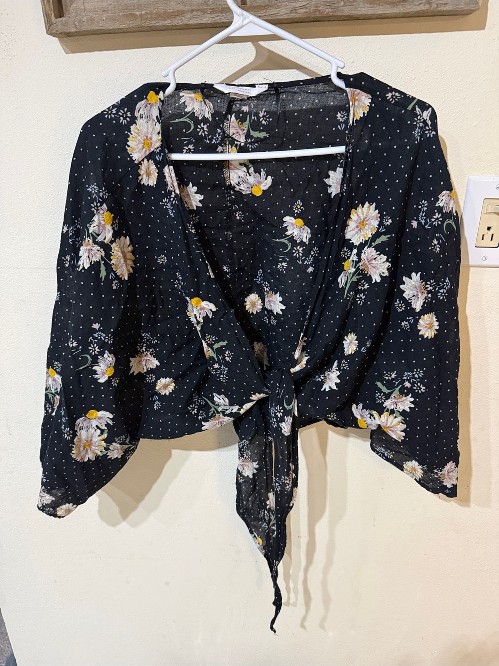 LC Lauren Conrad Black Floral Tie-Front Cover Up